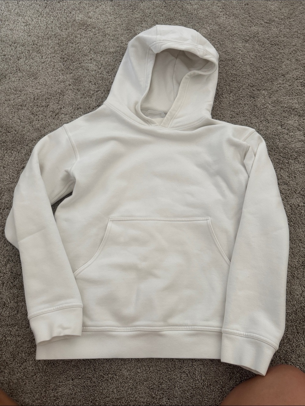 Lululemon athletica White Women's Pullover Hoodie, Great Condition, Rarely worn
